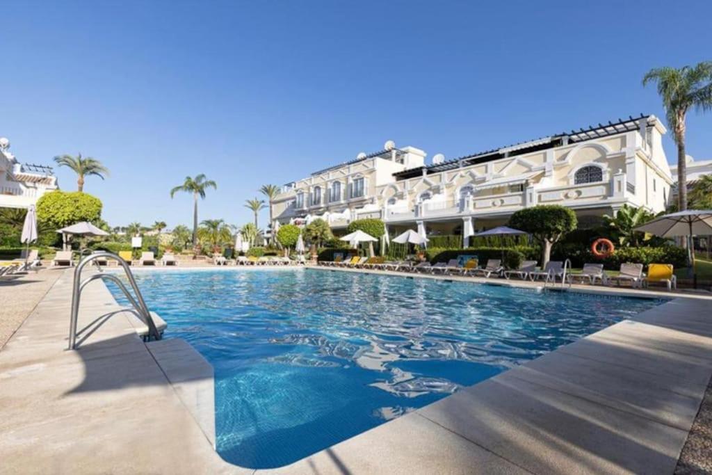 Aloha Gardens In Puerto Banus Appartement Marbella Buitenkant foto